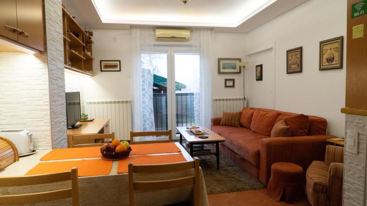 Apartment Akacija Gardens Белград Экстерьер фото